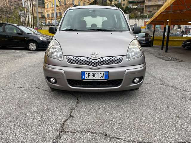 Toyota Yaris Verso 1.4 Tdi D-4D cat Sol ’03